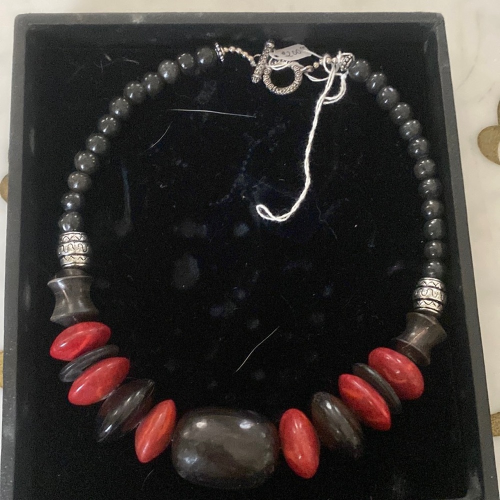 Chunky short necklace